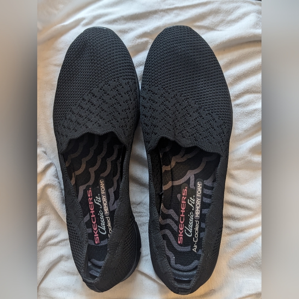Sketchers Memory Foam Shoes